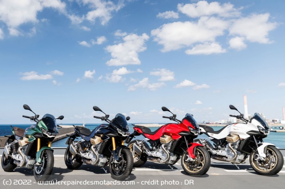 La gamme V100 Mandello au grand complet