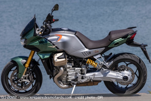 On retrouve toujours la transmission par cardan