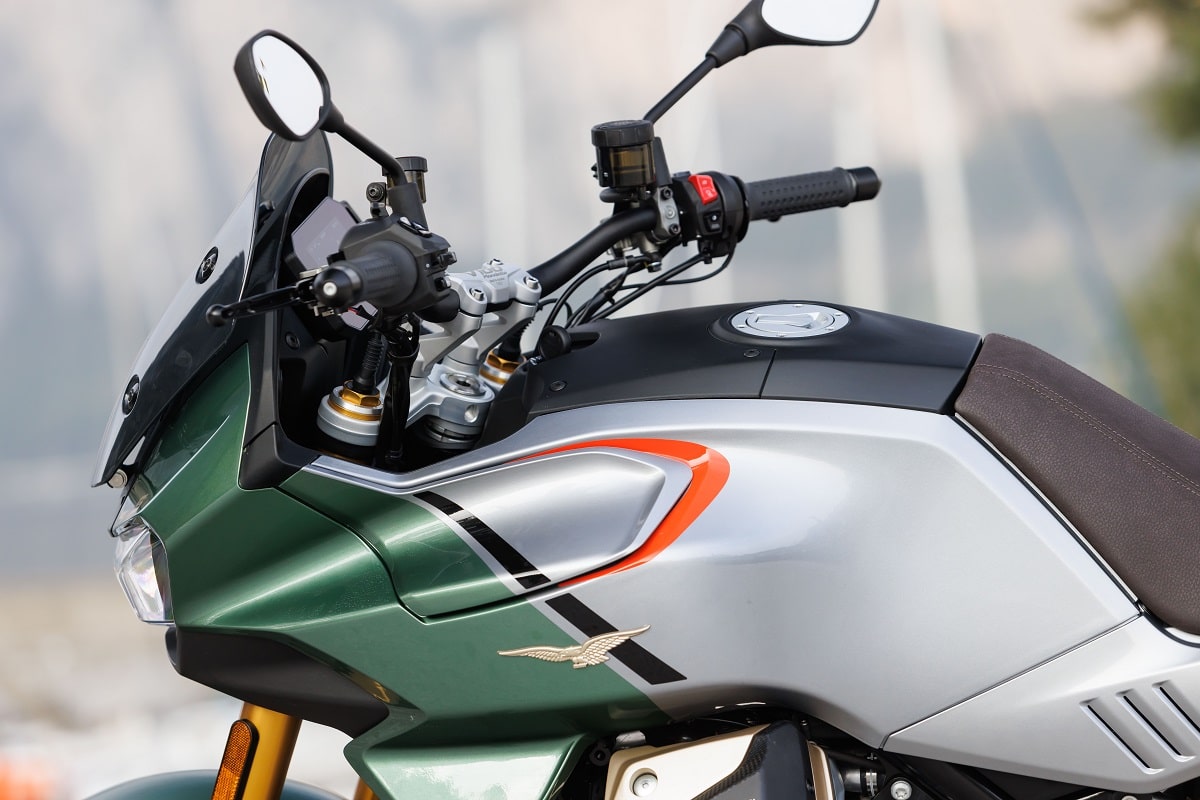 Essai Moto Guzzi V100 Mandello