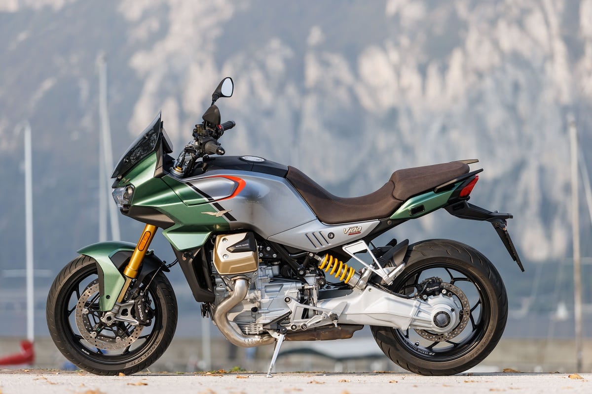 , Essai Moto Guzzi V100 Mandello S : un roadster pour voyager