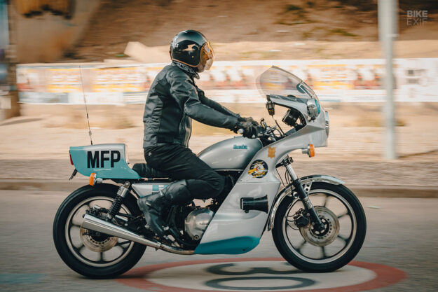 Réplique personnalisée Kawasaki KZ1000 Mad Max