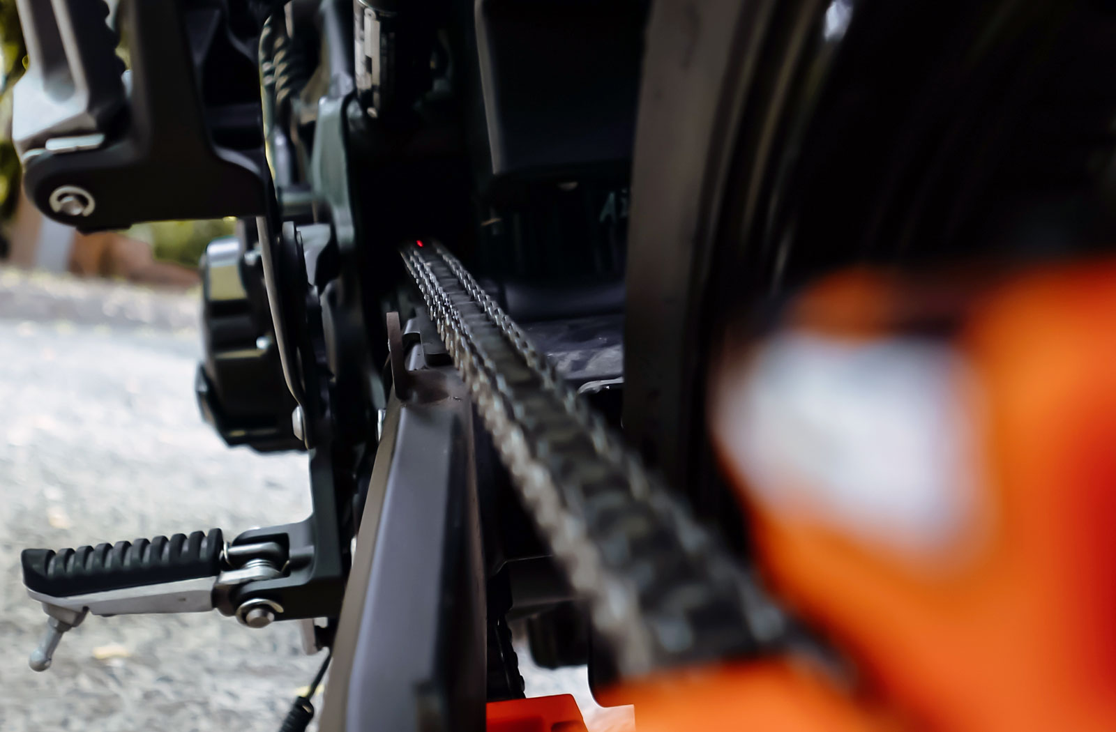 Examen du singe de la chaîne Tru Tension