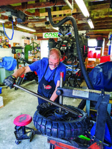 Moto-Sur-son-velo-Moto-Mojo