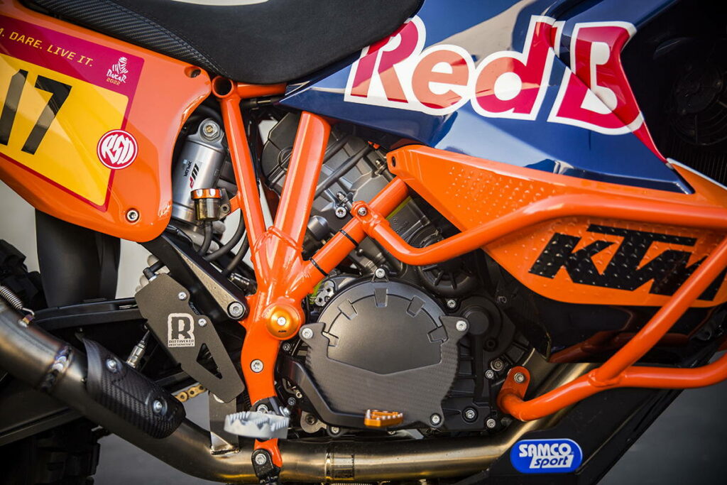 , Moto: DESTROYER DU DÉSERT : KTM 1290 Paris Dakar by RSD.