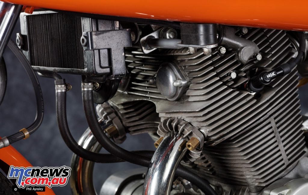 Ces modèles portent les numéros de série 18.000