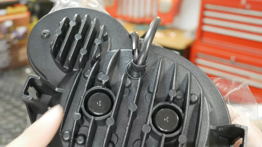 Phare LED BMW G650GS - le problème de l'absence de support