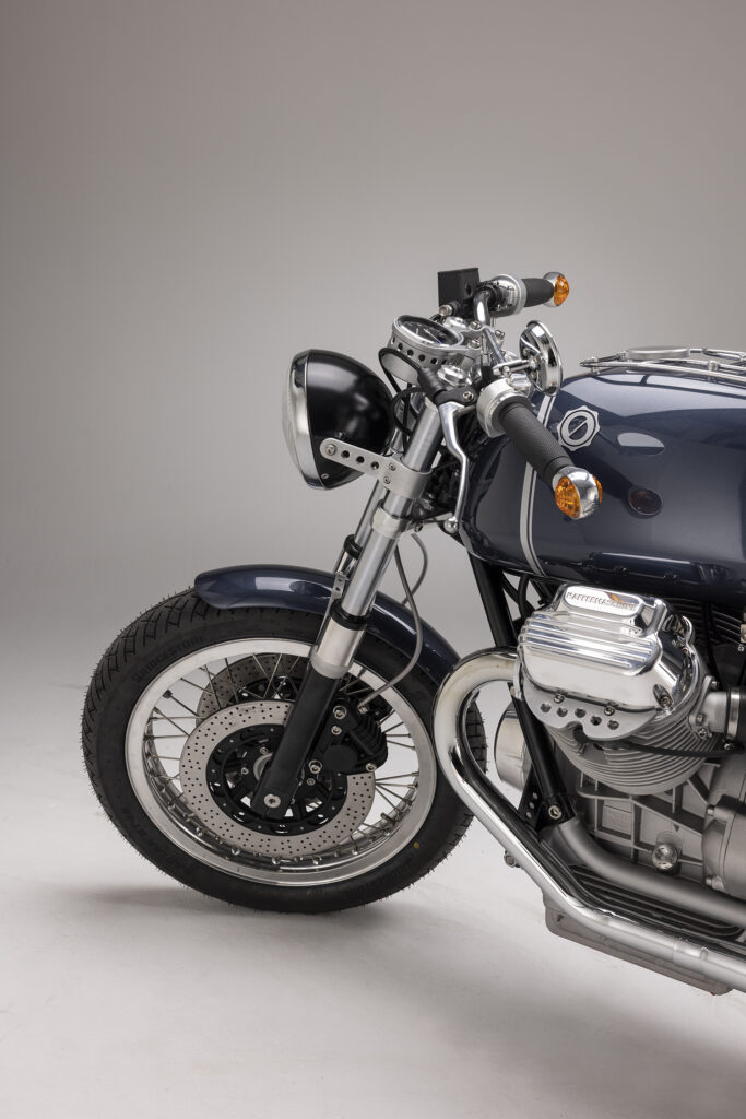 , Moto: CARBON CLASSIC : Moto Guzzi Le Mans #40 par Kaffeemaschine.
