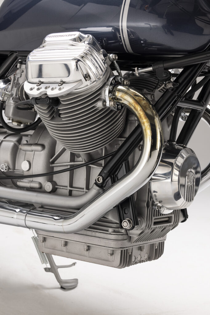 , Moto: CARBON CLASSIC : Moto Guzzi Le Mans #40 par Kaffeemaschine.