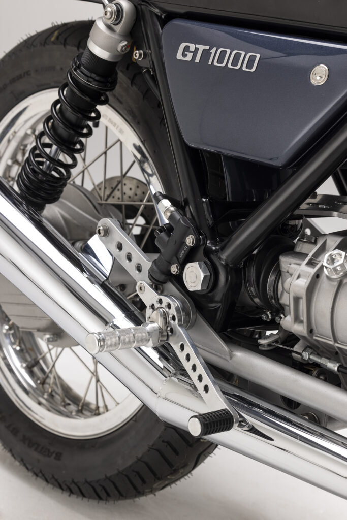 , Moto: CARBON CLASSIC : Moto Guzzi Le Mans #40 par Kaffeemaschine.