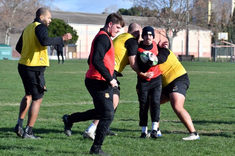 Pierrick Nova bonnet sur la t&ecirc;te.