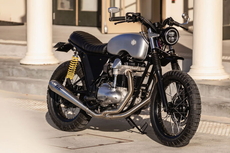 Kawasaki W650 personnalisé par Deus ex Machina