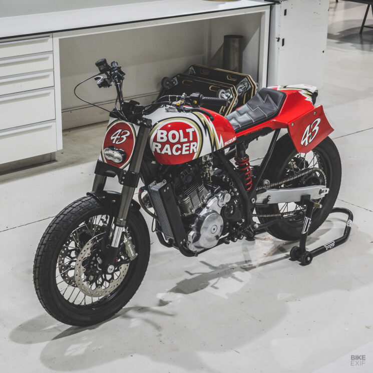 Suzuki DR Big personnalisée par Bolt Motor Co.