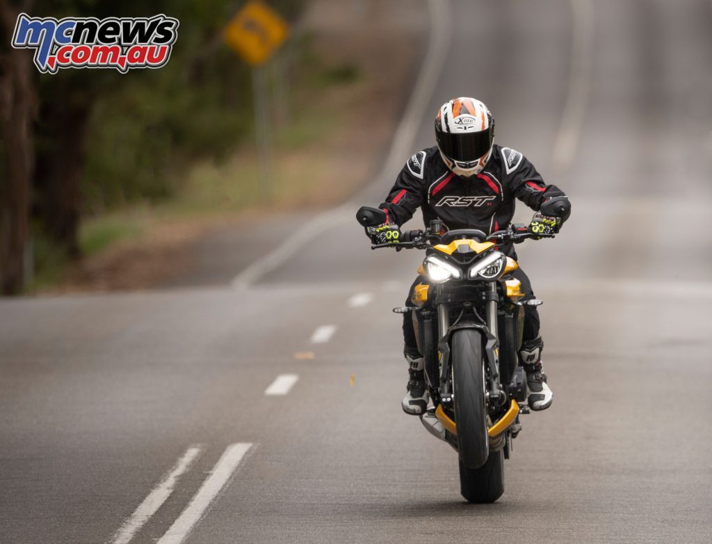 , Moto: Essai Triumph Street Triple 765RS 2023 | Examen de la moto