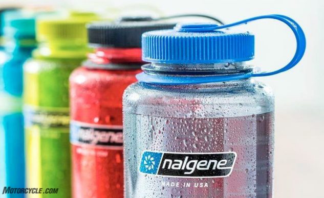 Essentiels du camping à moto