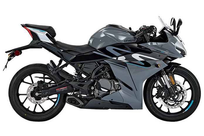 Meilleures petites motos CFMOTO 300SS