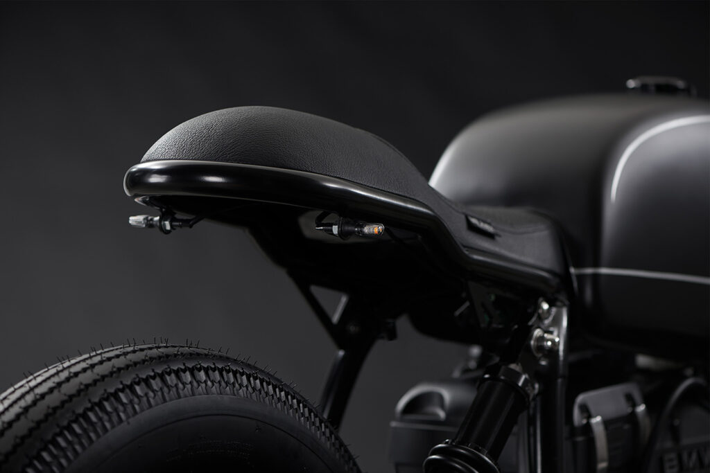 , Moto: PLAISIRS TERRESTRES : BMW R80 par Earth Motorcycles.