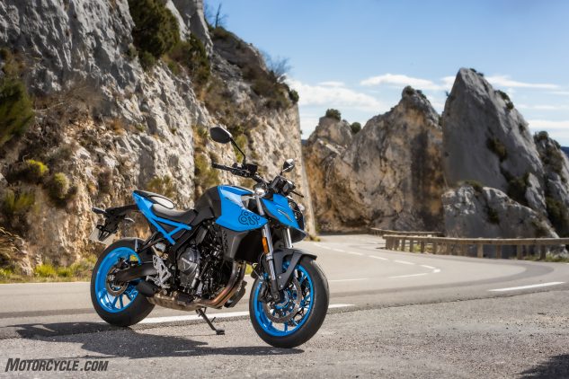 , Moto: Essai de la Suzuki GSX-8S 2023 – Premier tour