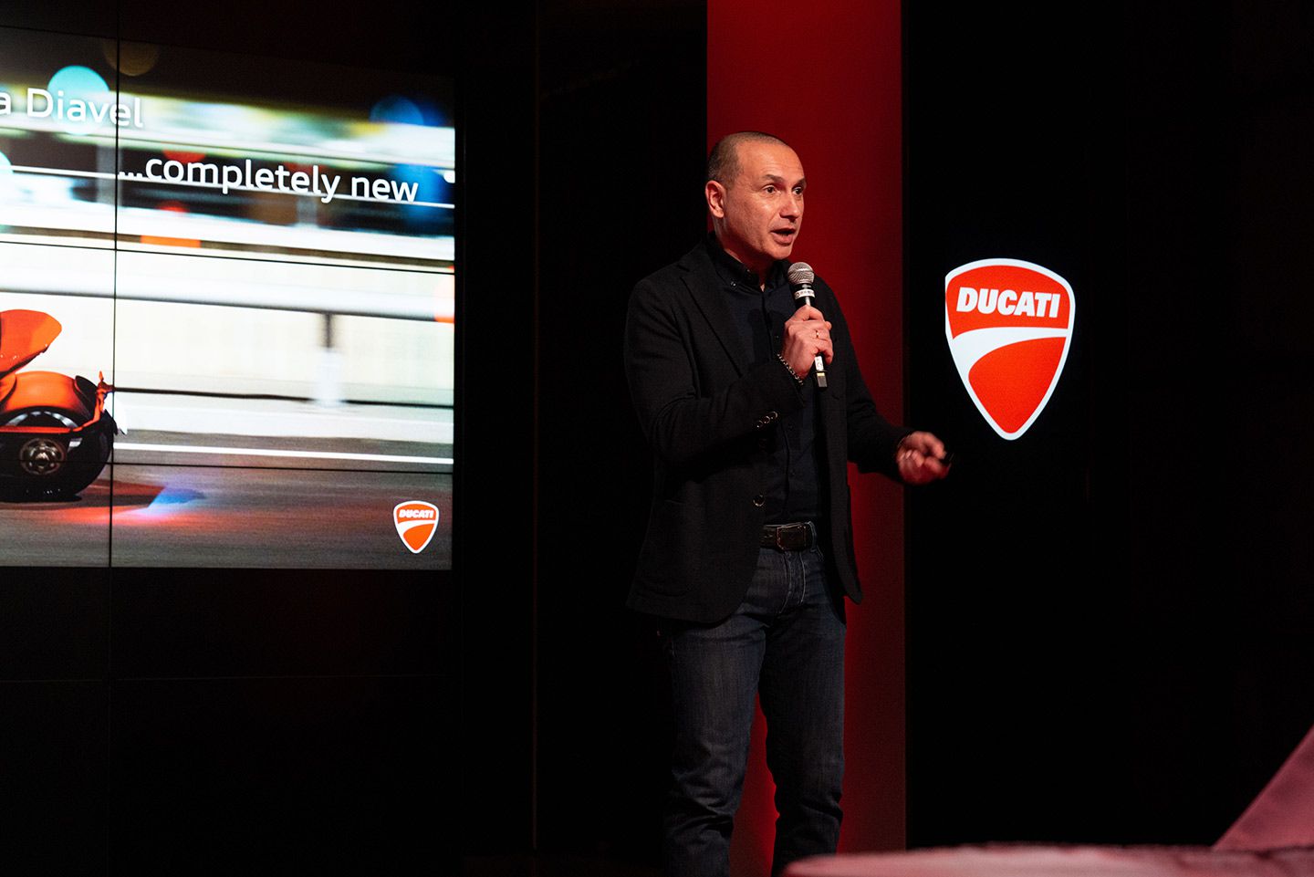 Andrea Ferraresi lors d'un événement de design à Manhattan, février 2023.