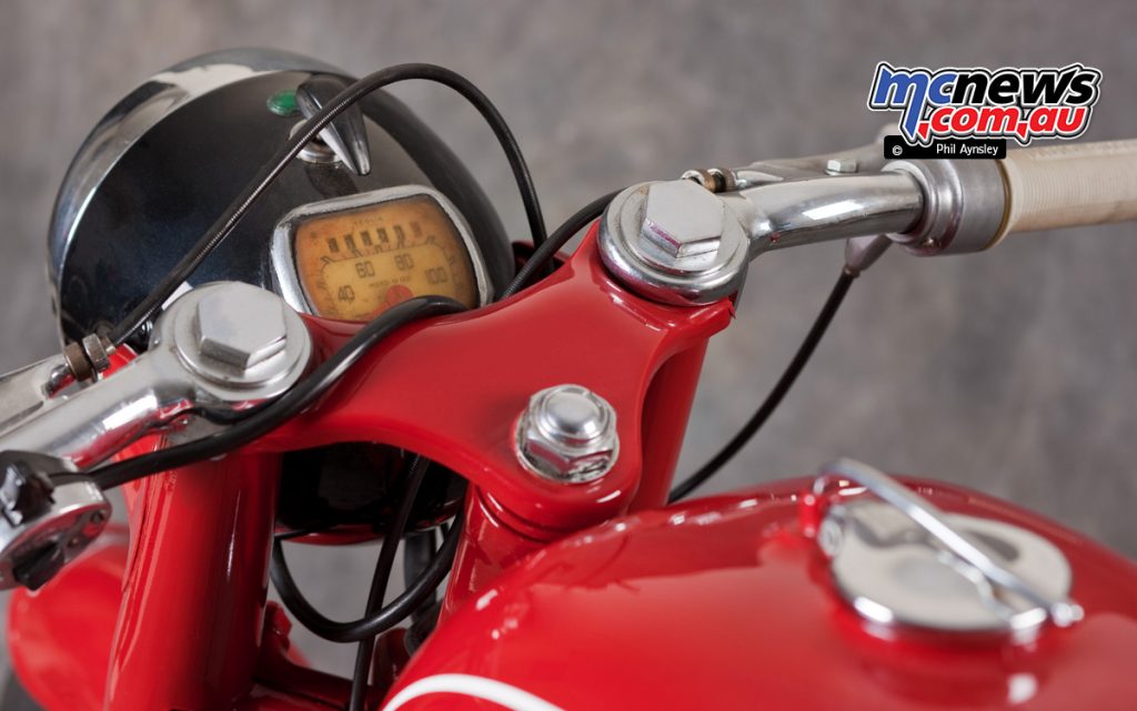 , Moto: Moto Guzzi Stornello 125 Turismo