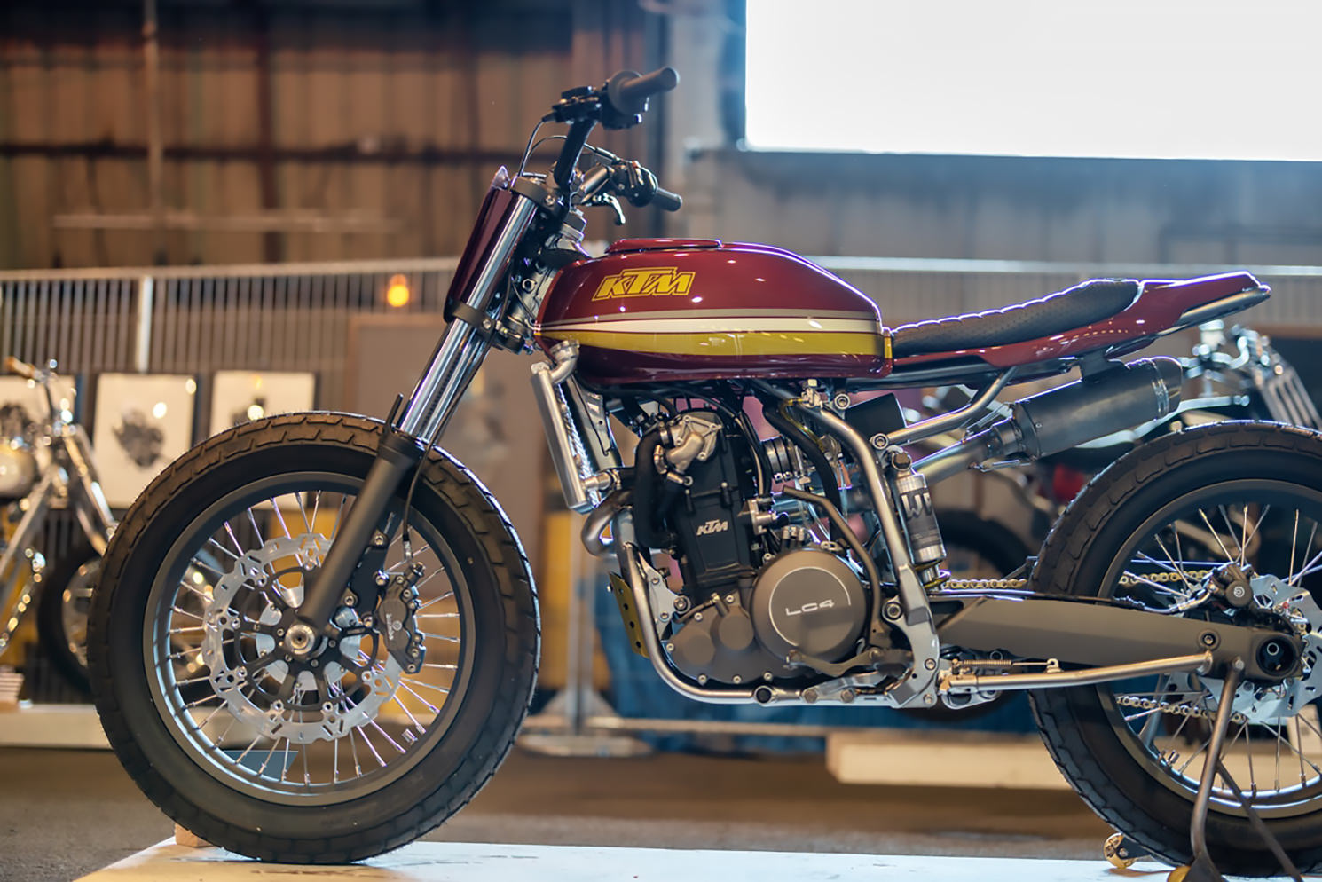 KTM 640 Duke personnalisé par Dubstyle Designs