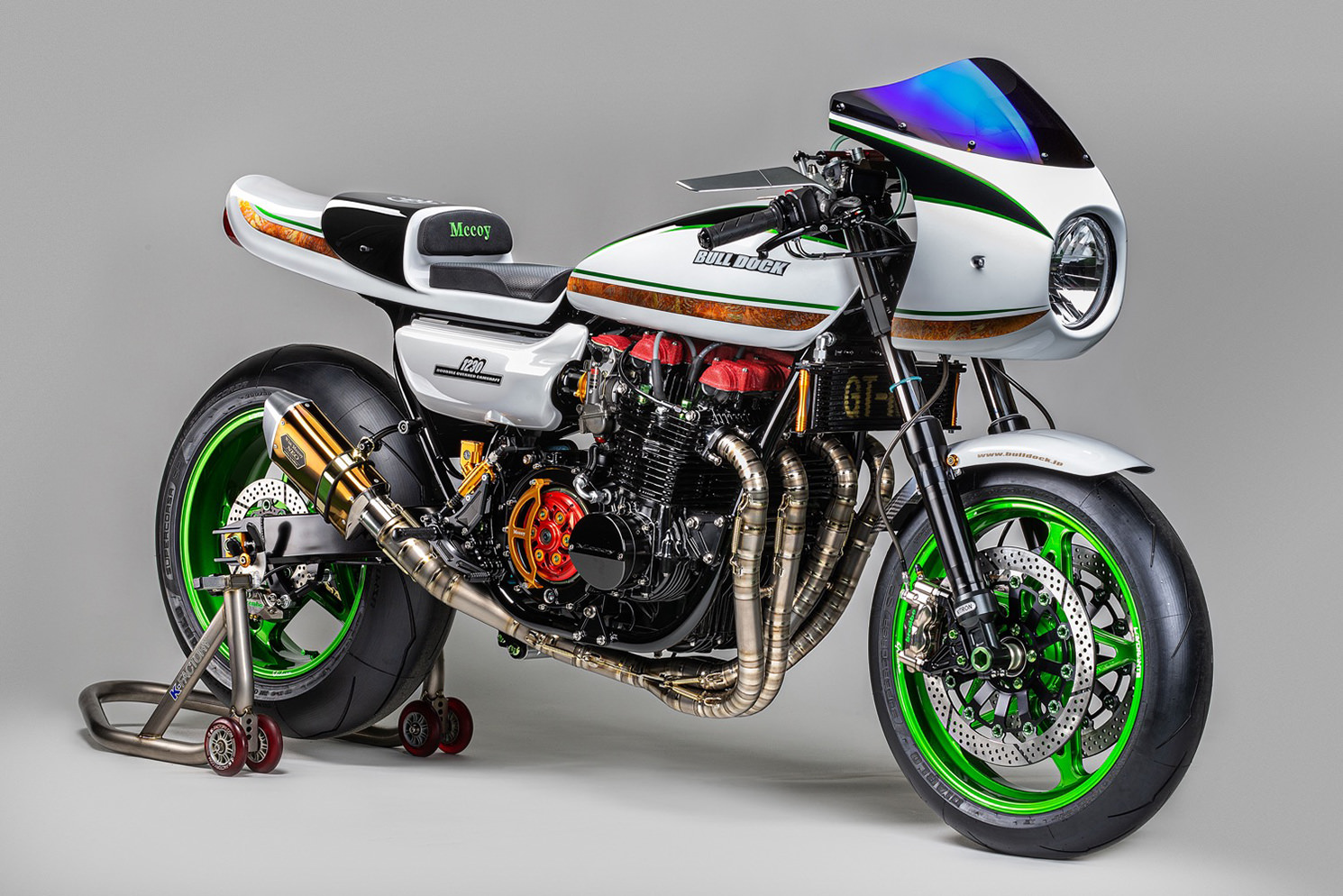 Restomod Kawasaki Z1 par Bull Dock du Japon