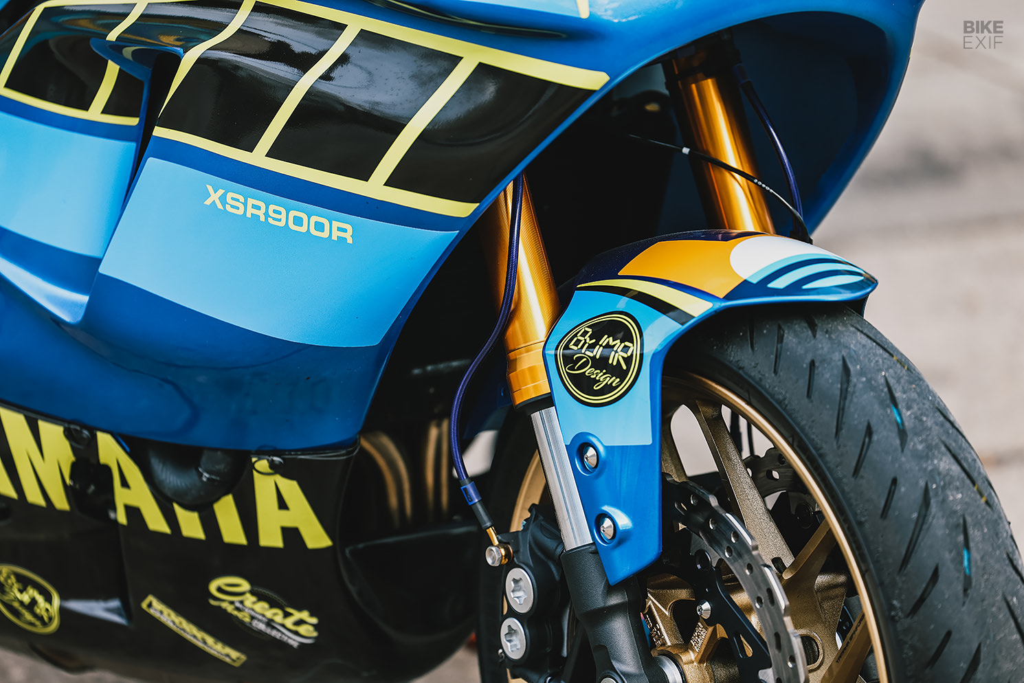 Superbike rétro Yamaha XSR900 personnalisée