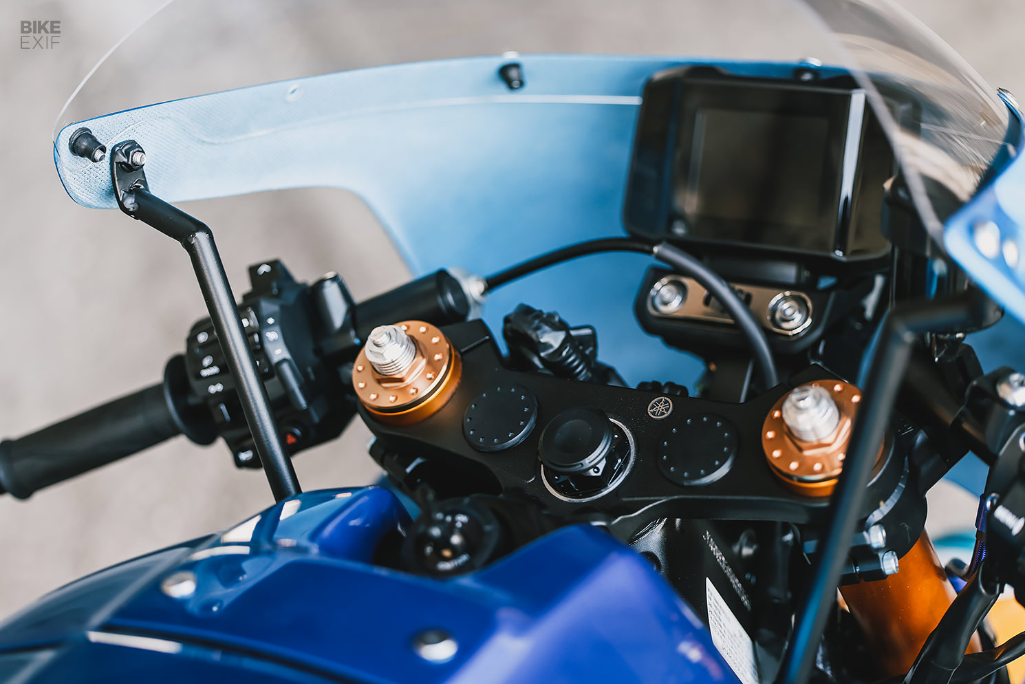 Superbike rétro Yamaha XSR900 personnalisée