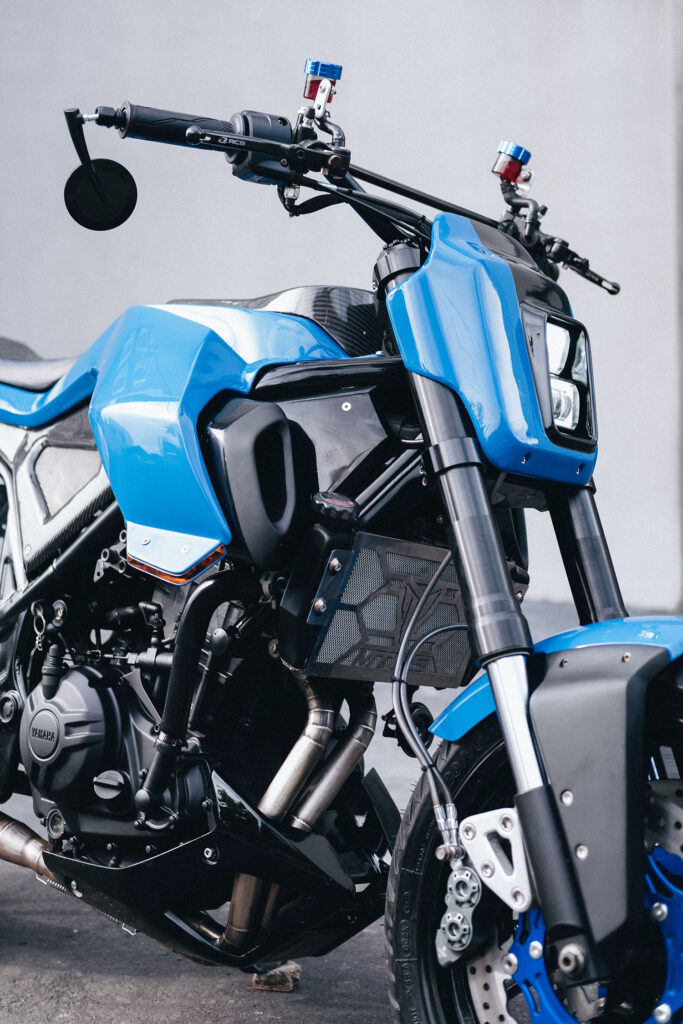 , Moto: BLUE FALCON : Yamaha MT-25 par Treasure Garage.