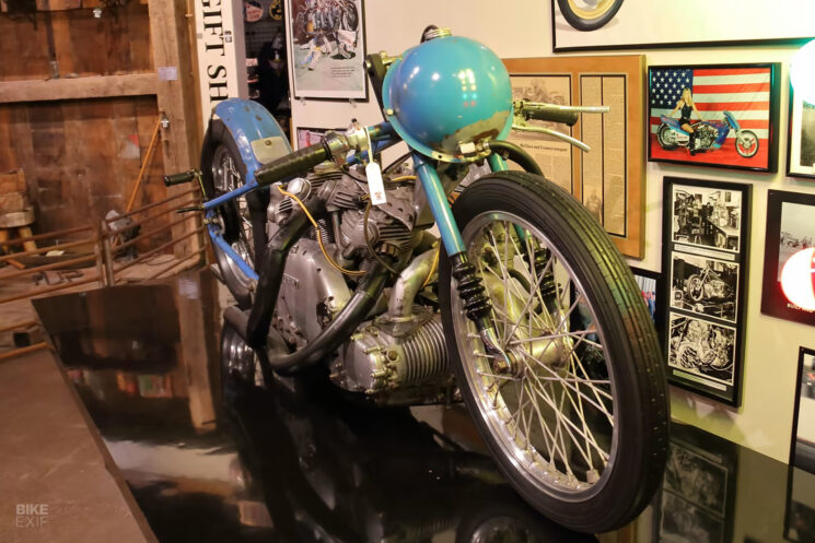 Vélo de dragster Vincent Black Shadow