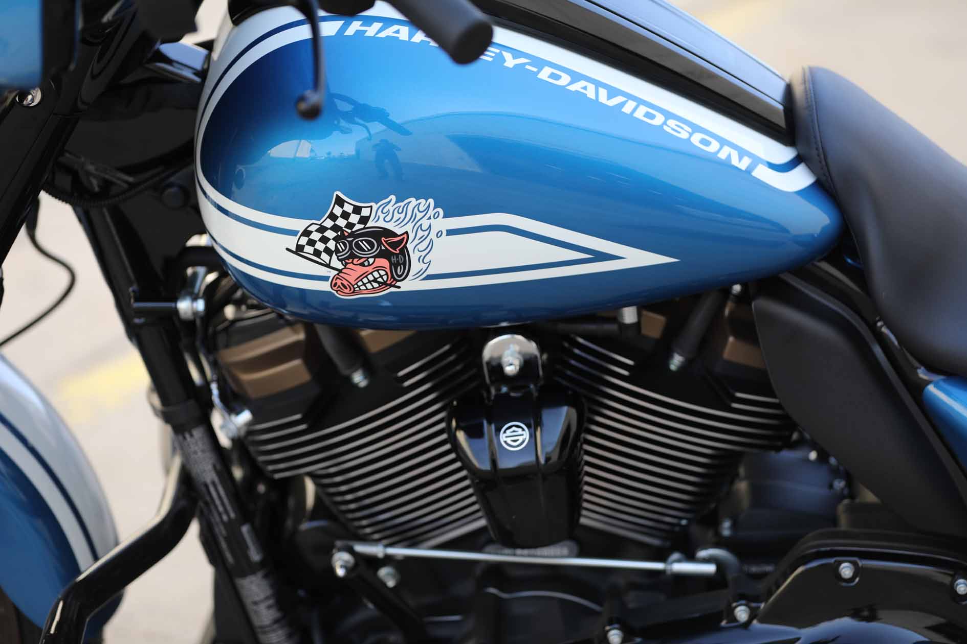 Le logo Harley-Davidson Fast Johnnie