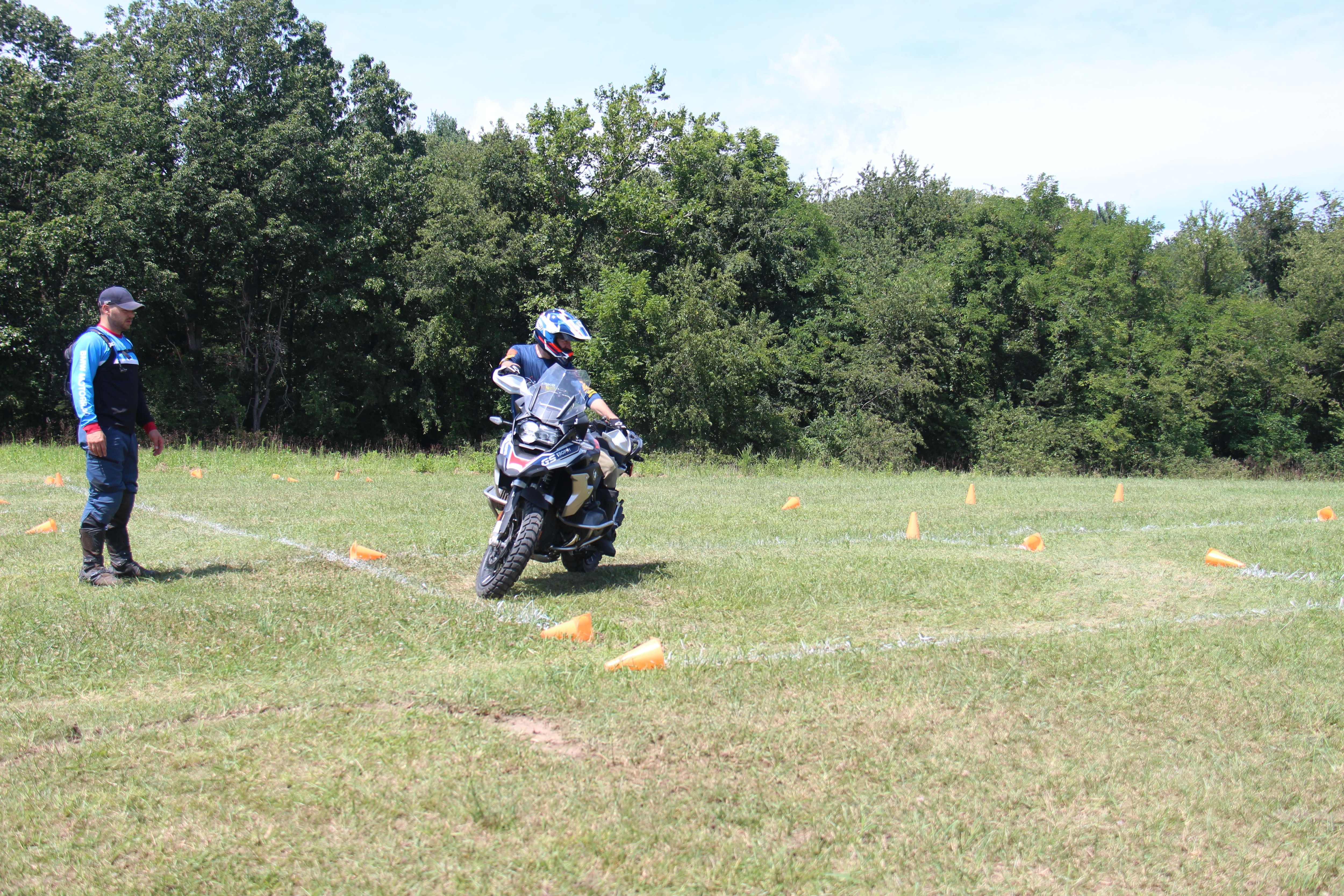 Pratique des tours de boîte à Penmerryl Farm à Greenville, en Virginie.