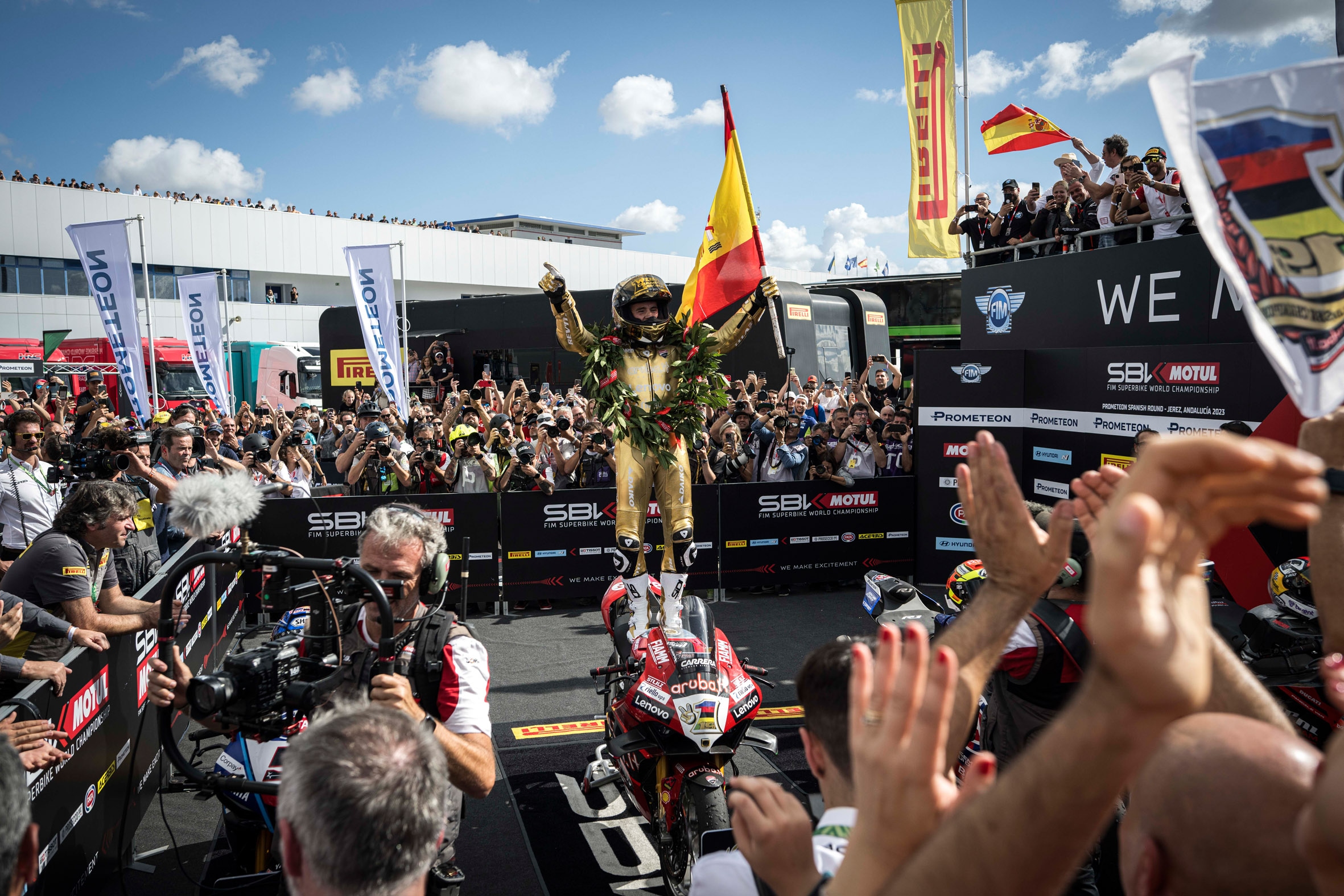 , Moto: Alvaro Bautista est le Champion du Monde Superbike 2023 ! • Moto totale
