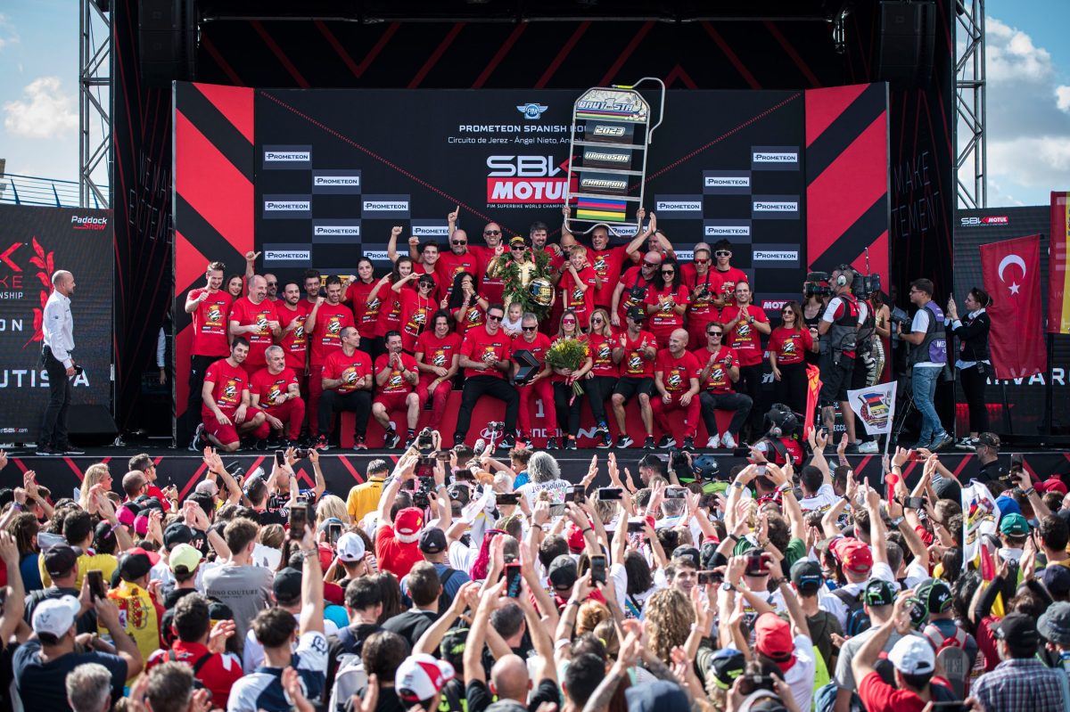 , Moto: Alvaro Bautista est le Champion du Monde Superbike 2023 ! • Moto totale