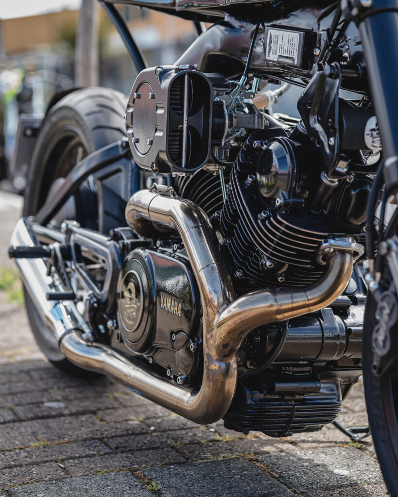 , Moto: CAFÉ COSTA RICAIN : Yamaha XV750 par MotorAll Customs.