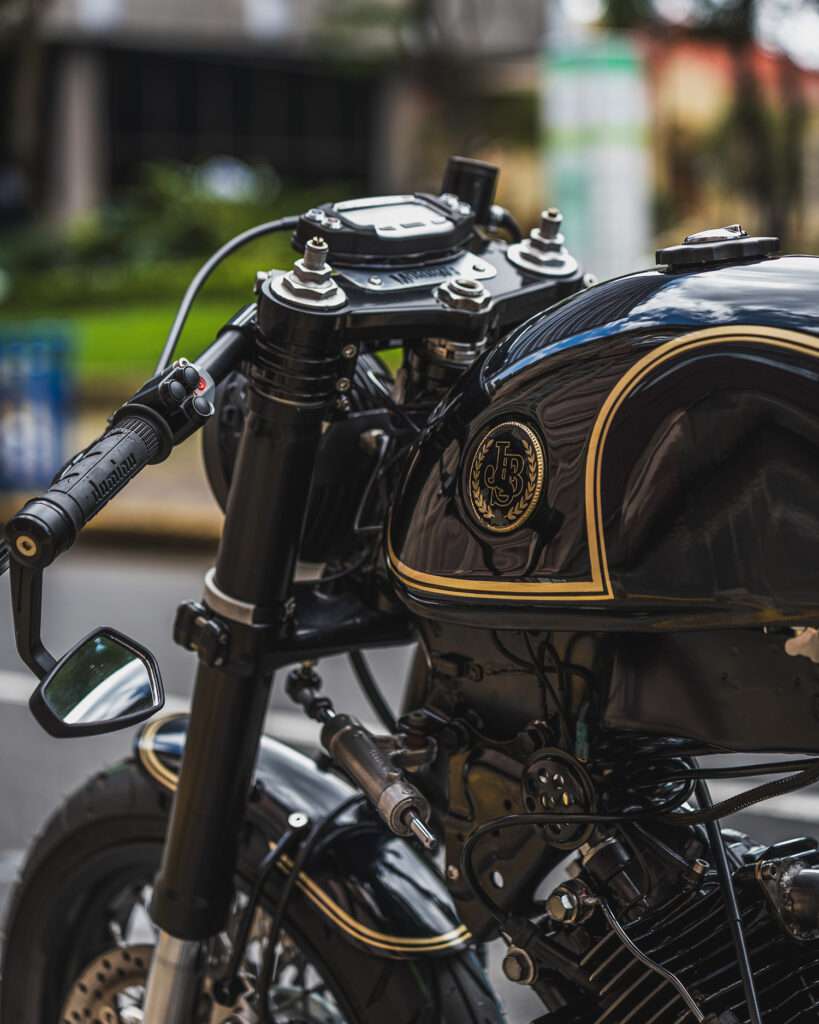 , Moto: CAFÉ COSTA RICAIN : Yamaha XV750 par MotorAll Customs.