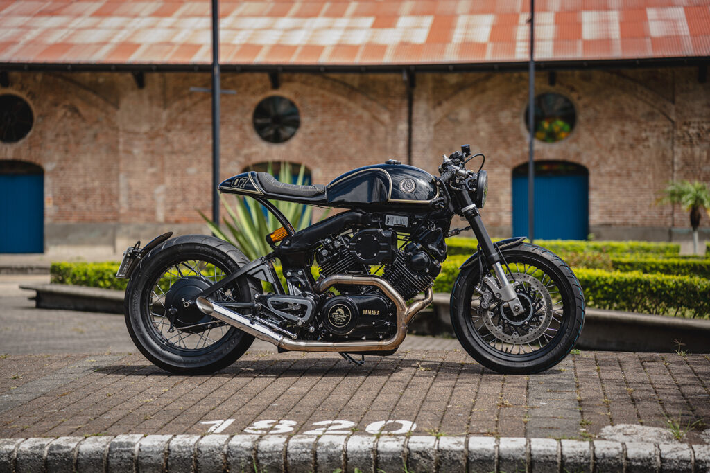 , Moto: CAFÉ COSTA RICAIN : Yamaha XV750 par MotorAll Customs.