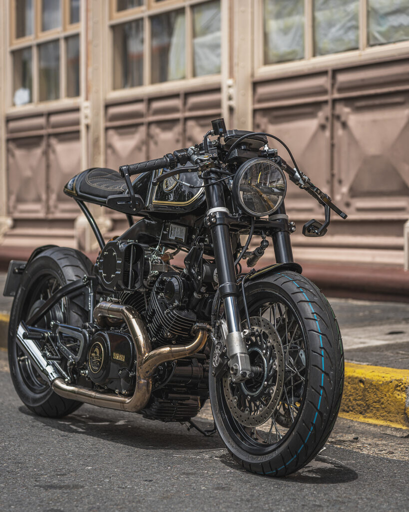 , Moto: CAFÉ COSTA RICAIN : Yamaha XV750 par MotorAll Customs.