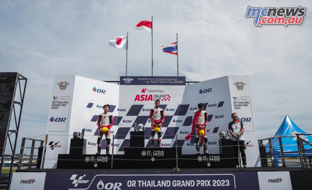 Podium de la deuxième course de l'Asia Talent Cup au GP de Thaïlande - 1) Veda Pratama, 2) Amon Odaki, 3) Jakkreephat Phuttisa