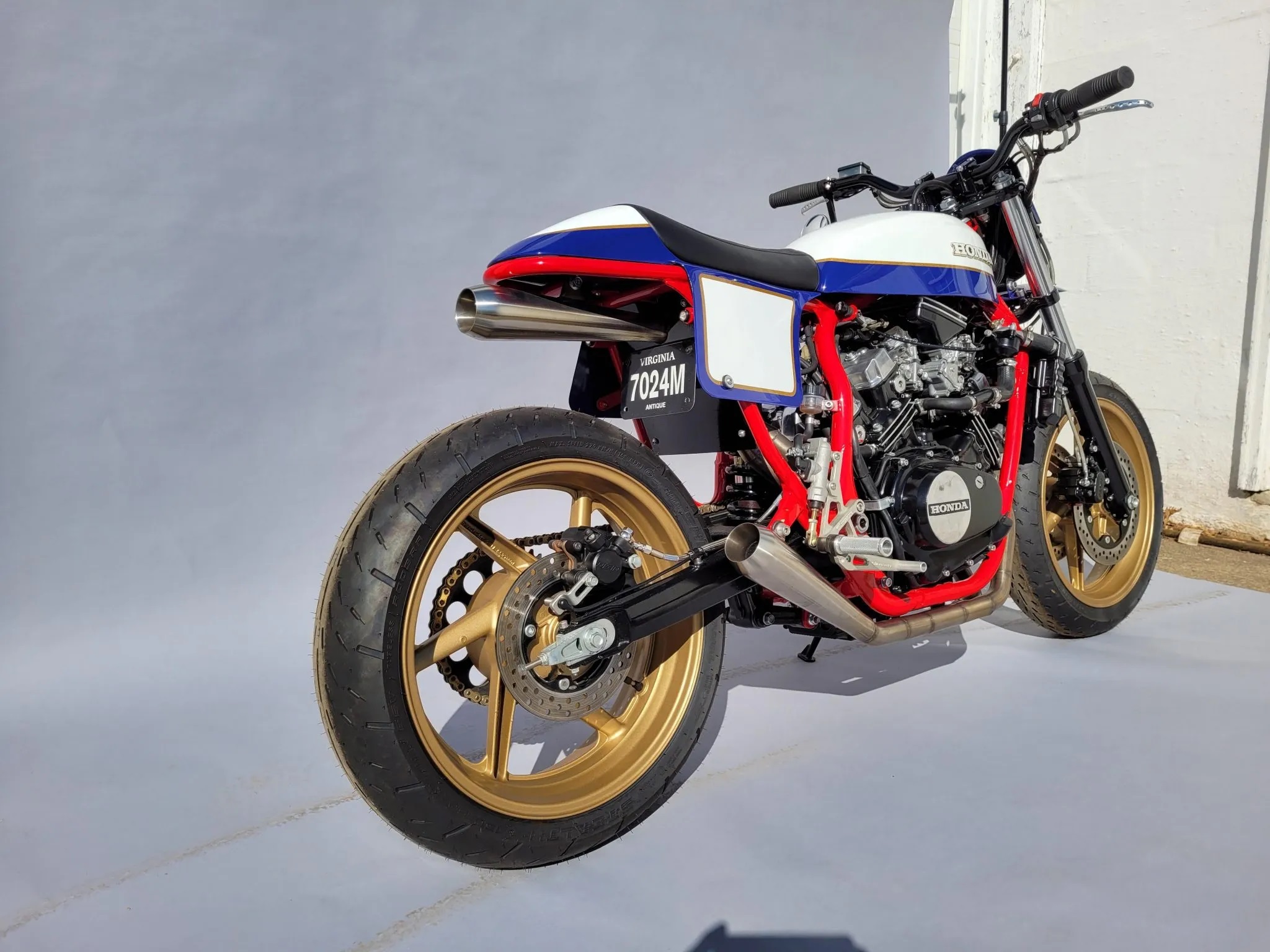 Honda V30 Magna personnalisée 1984