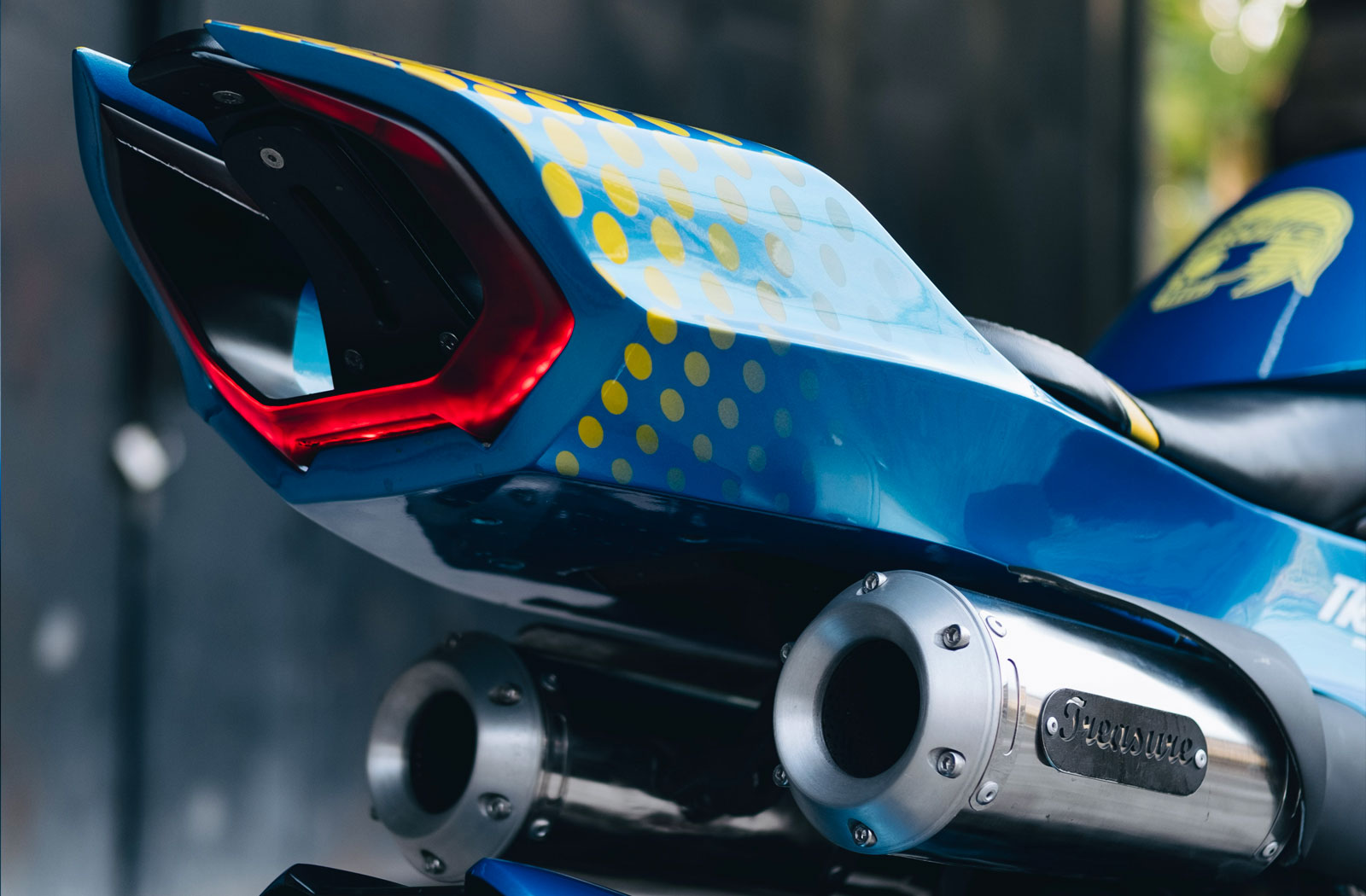 Trésor Garage personnalisé Kawasaki ER6N