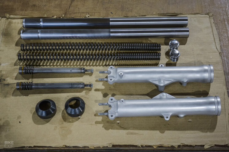 Révision de la suspension de moto classique