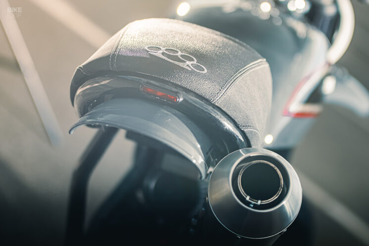 Supermotard Honda Dominator par Hardcore Division