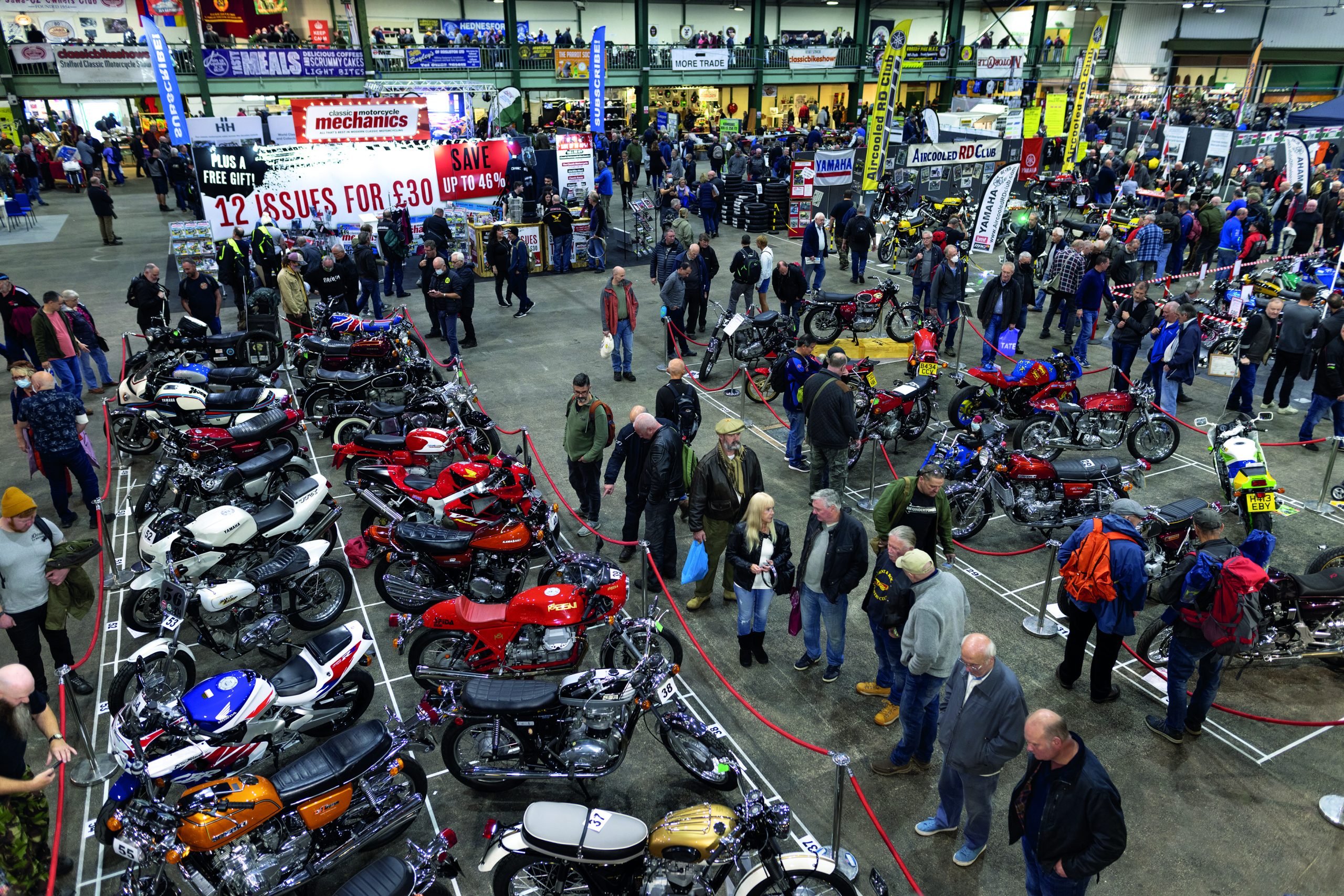 motos à un salon professionnel