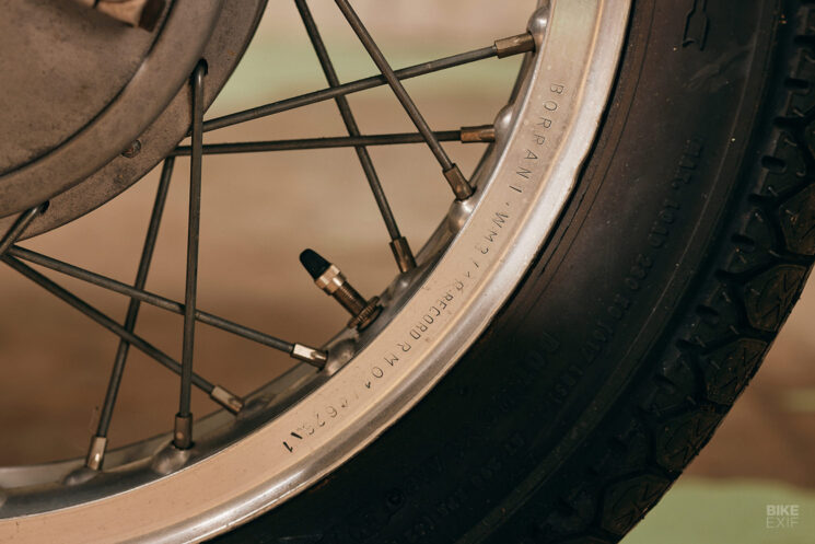 Ducati 750 Sport 'Z Stripe' 1972 chez Moto Borgotaro