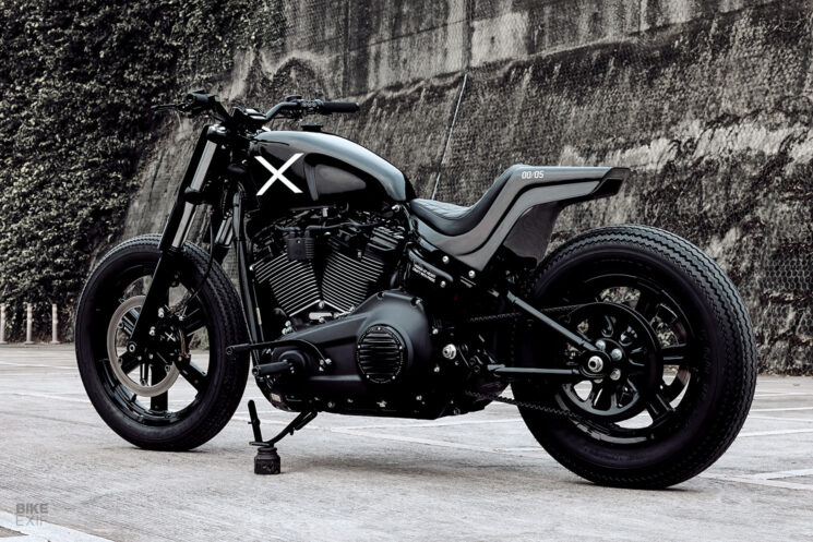 QUARTIER x Rough Crafts personnalisé Harley Street Bob