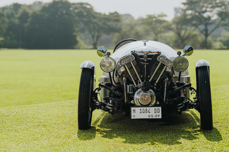 Trois-roues personnalisé avec moteur Mazda et pièces de moto