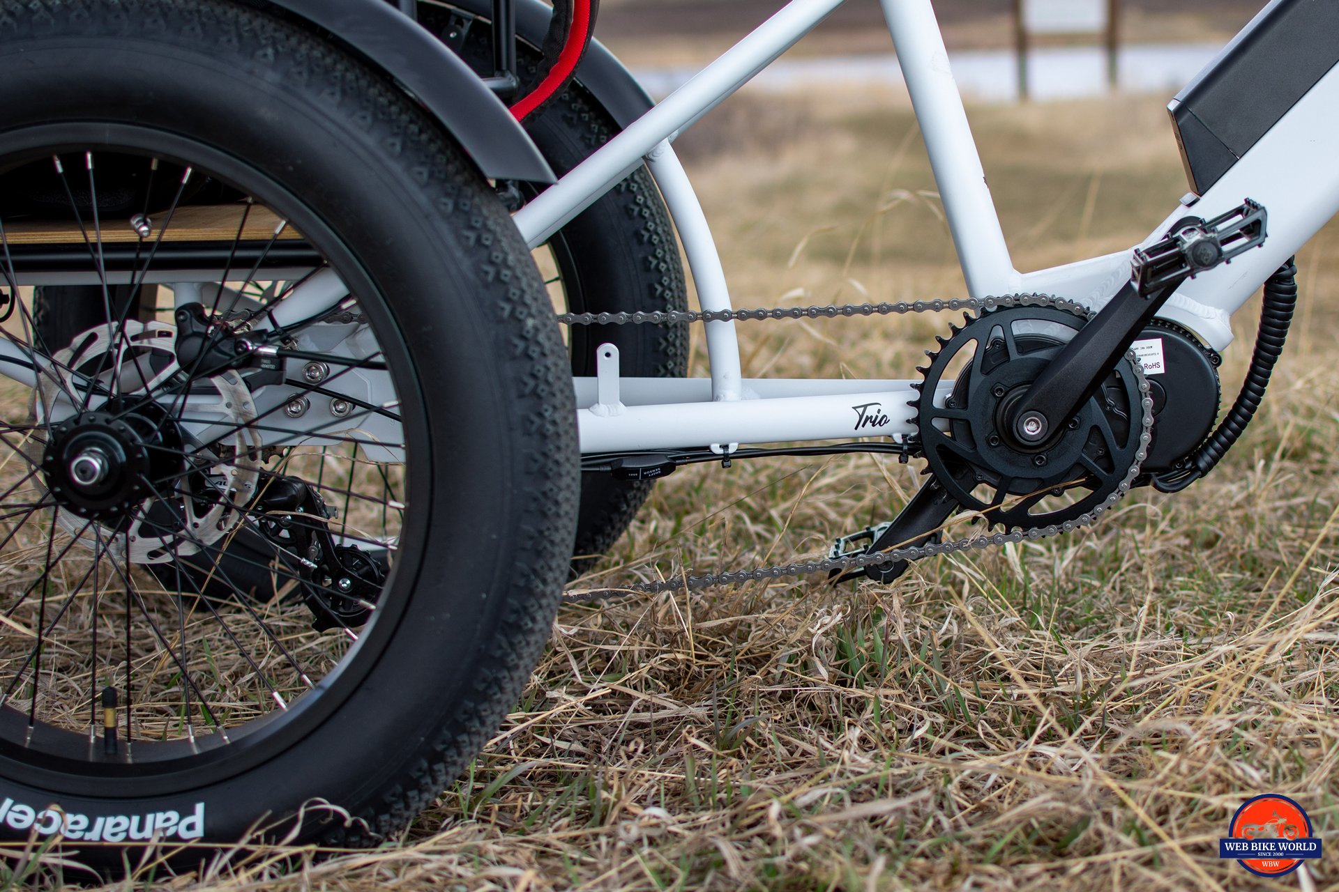 Moteur et transmission Surface 604 trio 2024