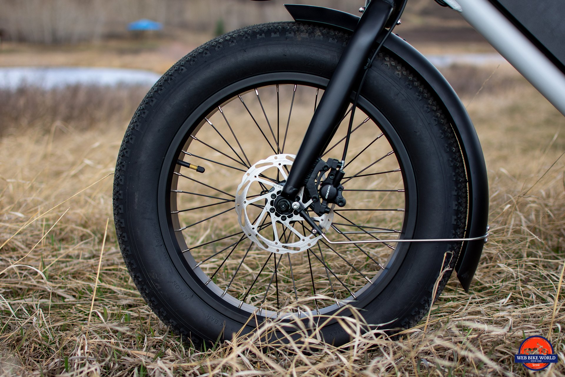 2024 surface 604 trio roue avant et freins