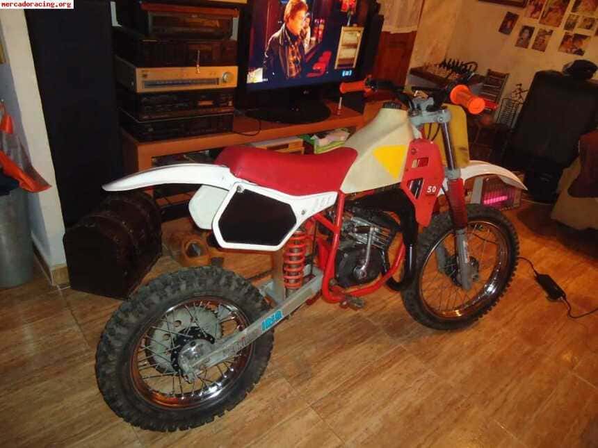 , Moto: Essai de course de rallye Suzuki V-Strom 800DE | Monde du cycle