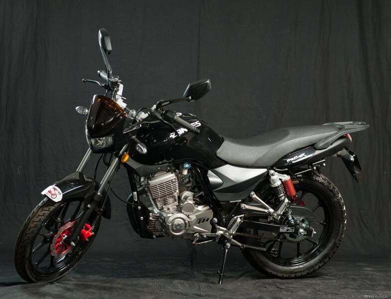 , Moto; Démarrage de la moto CSC TT250 ou SG250. Fonctionnement correct du carburant et du starter.